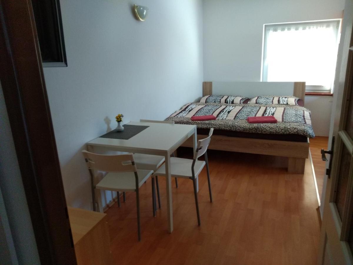 Apartments U Cara Ceske Budejovice Buitenkant foto